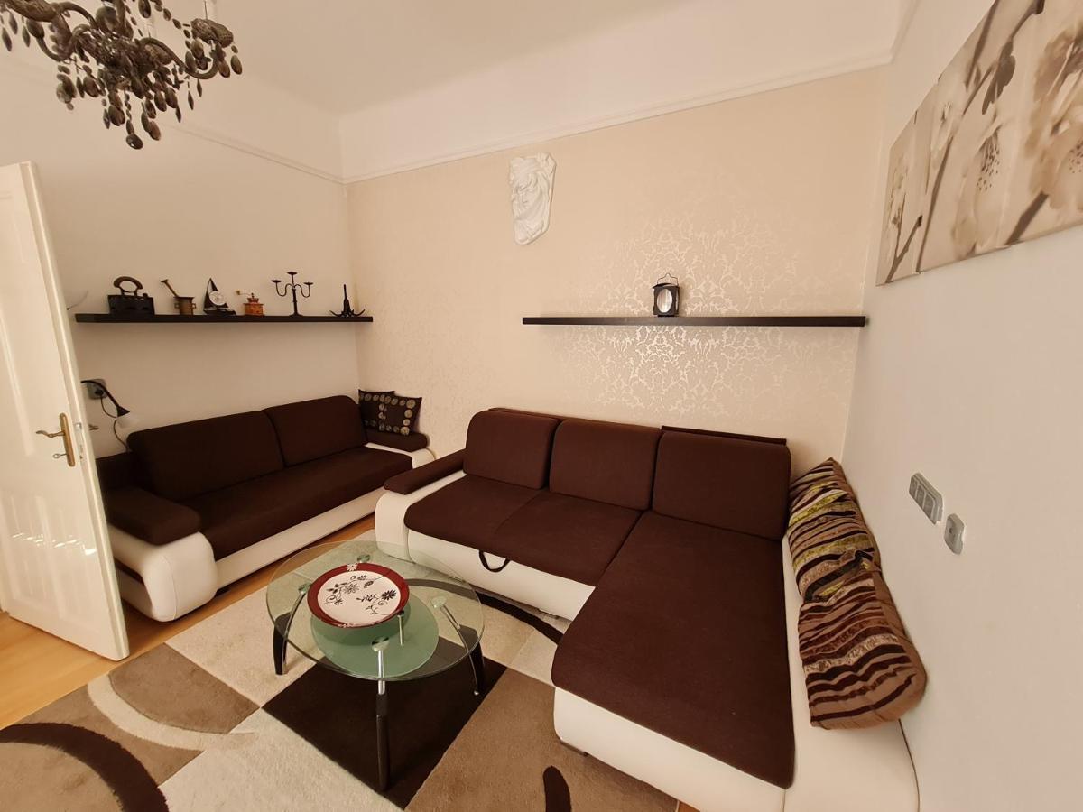 Marble Apartment -Near Buda Castle ブダペスト エクステリア 写真