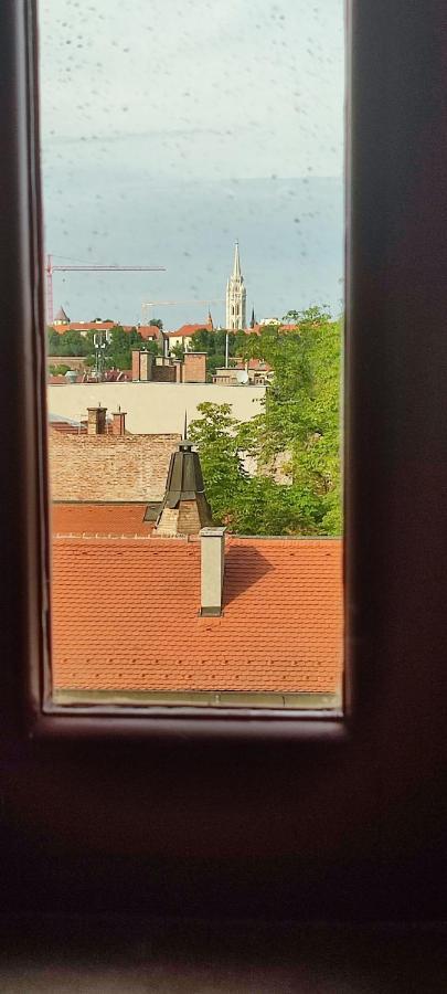 Marble Apartment -Near Buda Castle ブダペスト エクステリア 写真